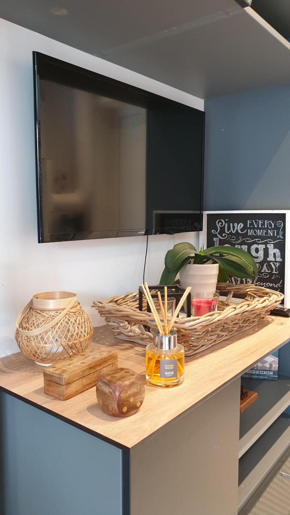 Gary Suite - Studio Cosy, Spa Et Jardin Privatif A 4 Min De Cambrai Awoingt Ngoại thất bức ảnh